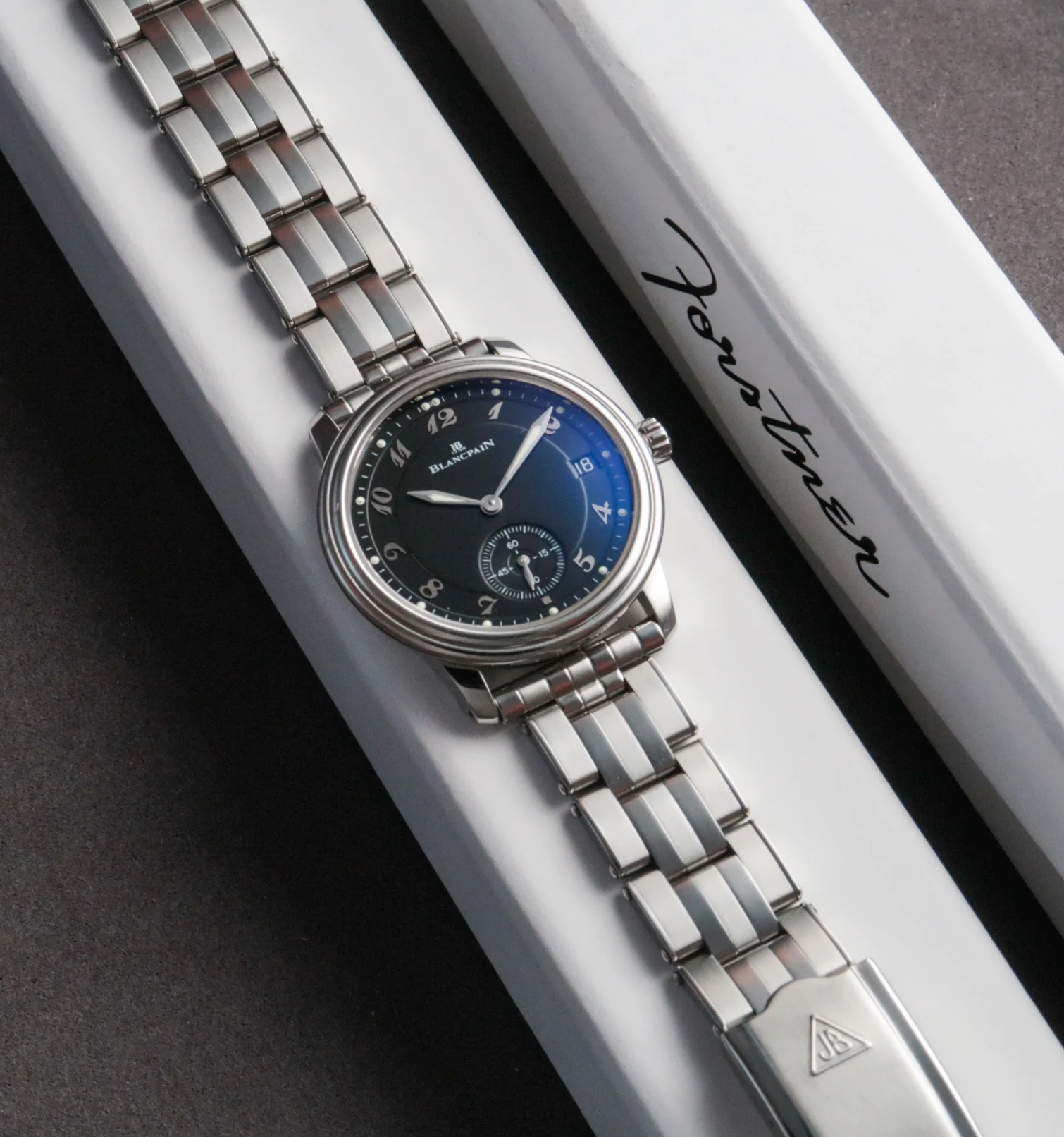 The Forstner 5-Link Rivet Bracelet