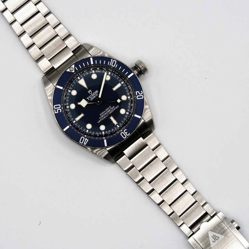 Brushed Contemporary Flat Link Bracelet for Black Bay 58